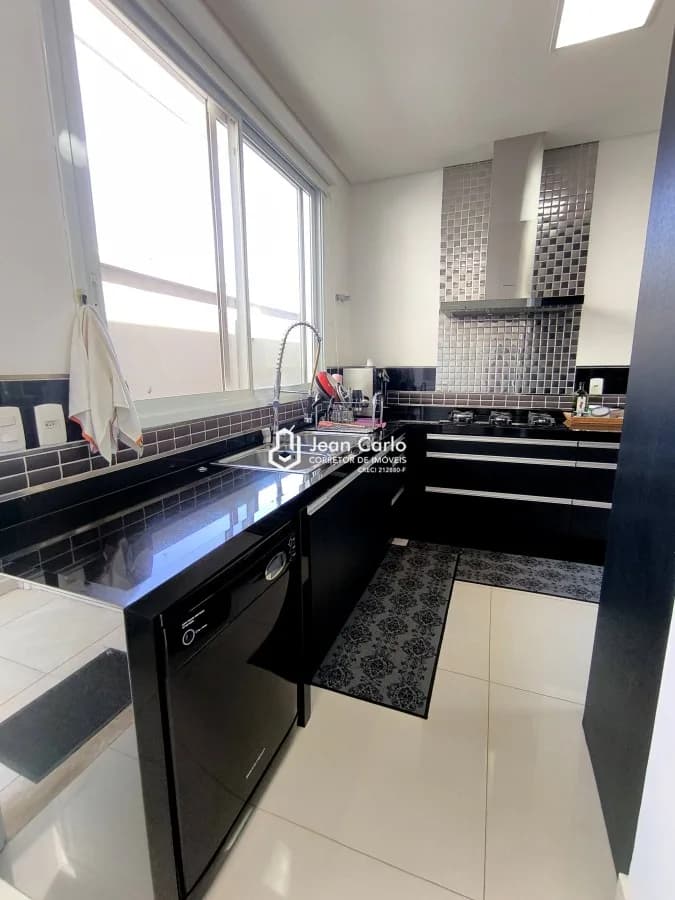 Casa em Condomínio para Venda em Holambra / SP no bairro Parque Residencial Nova Holanda