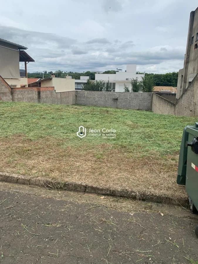 Terreno em Condomínio para Venda em Jaguariúna / SP no bairro Estância das Flores