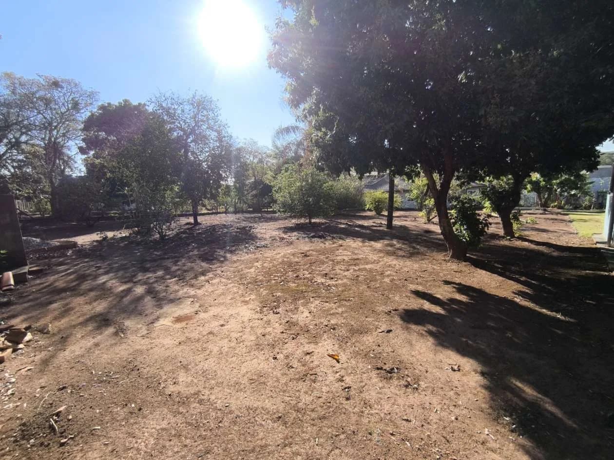 Terreno em Condomínio para Venda em Jaguariúna / SP no bairro Núcleo Urbano Parque Ana Helena