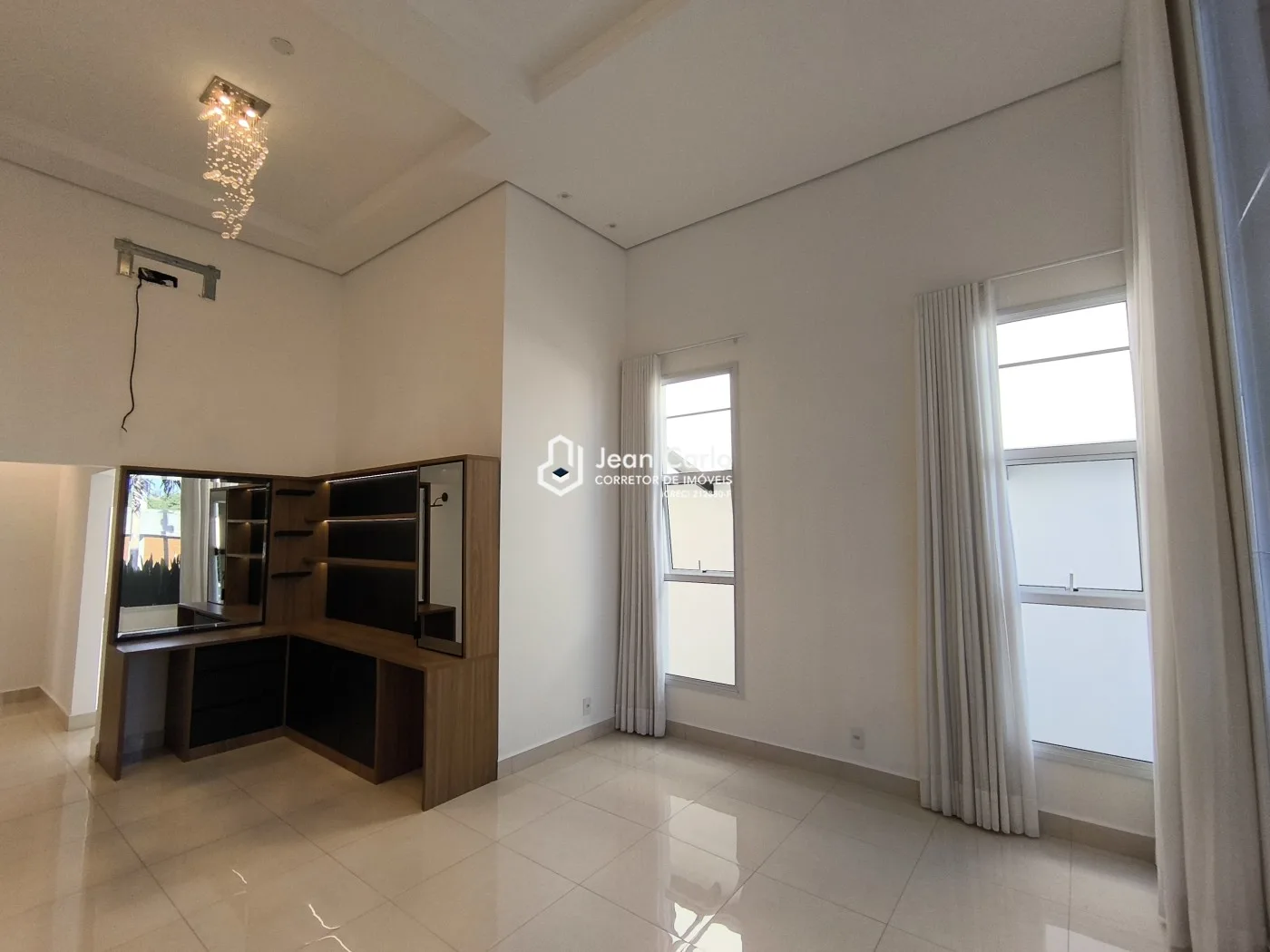 Casa em Condomínio para Venda em Jaguariúna / SP no bairro Vila Guedes