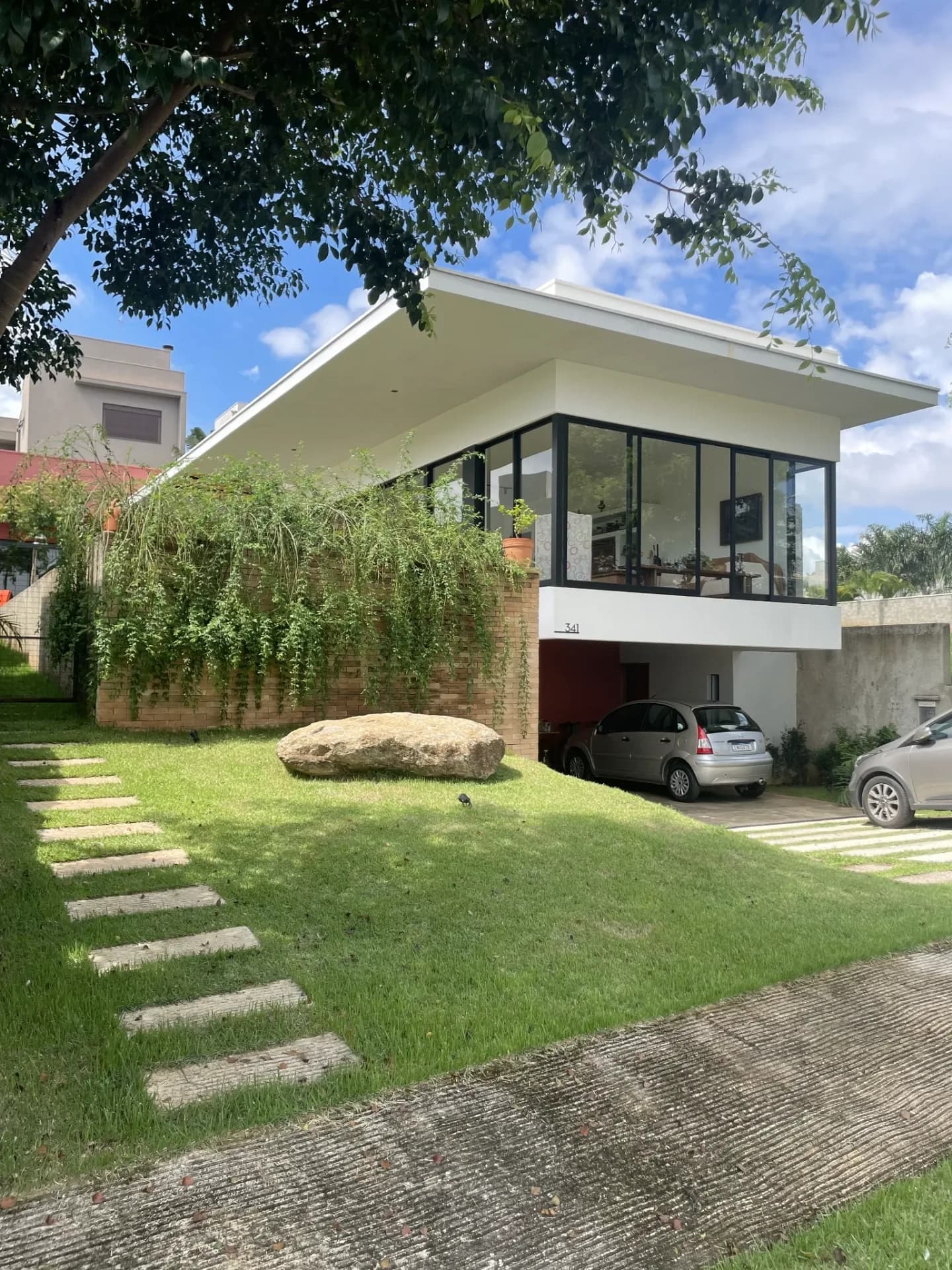 Uma Casa Para Quem Entende Que Arquitetura Não É Apenas Estética. É A Forma Como A Gente Vive.