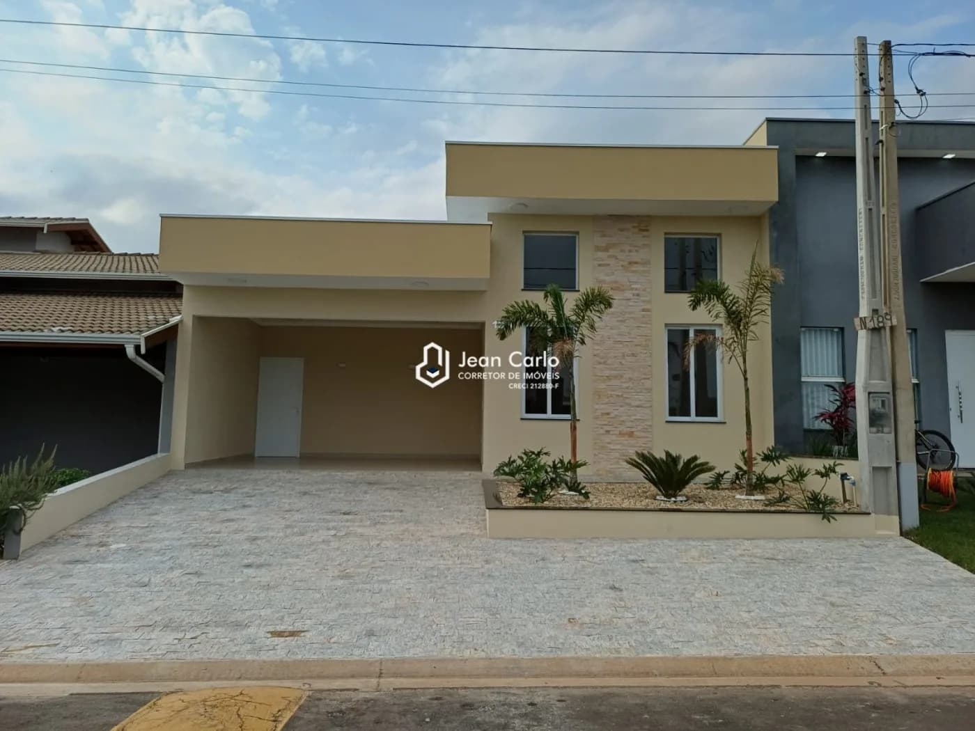 Casa em Condomínio para Venda em Jaguariúna / SP no bairro Vila Jorge Zambon