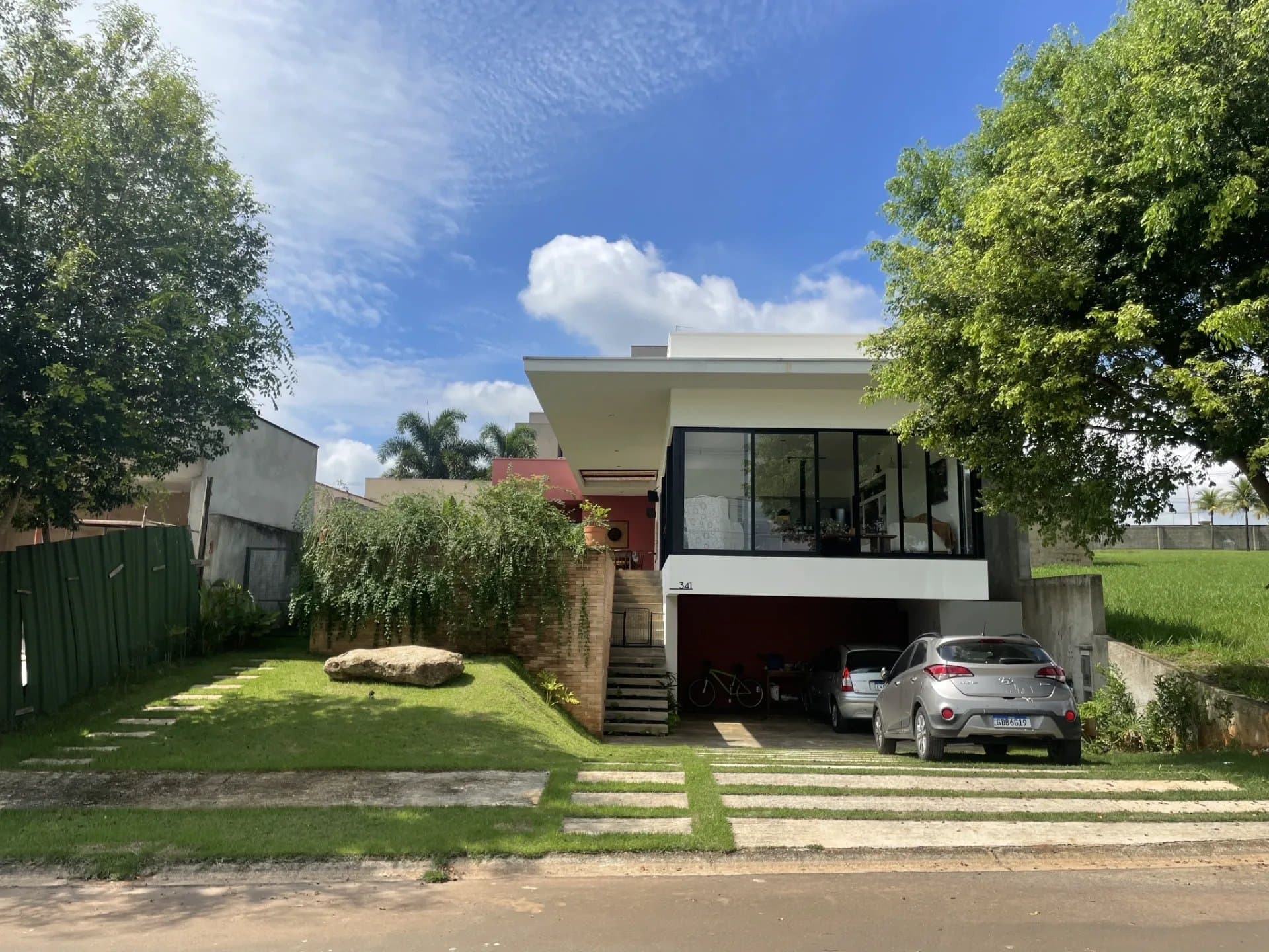 Uma Casa Para Quem Entende Que Arquitetura Não É Apenas Estética. É A Forma Como A Gente Vive.